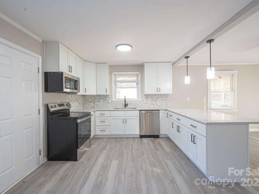 4420 Coachwood Lane, Gastonia, NC 28056.  MLS# CAR4330868, YatesRealty ID 4949. 