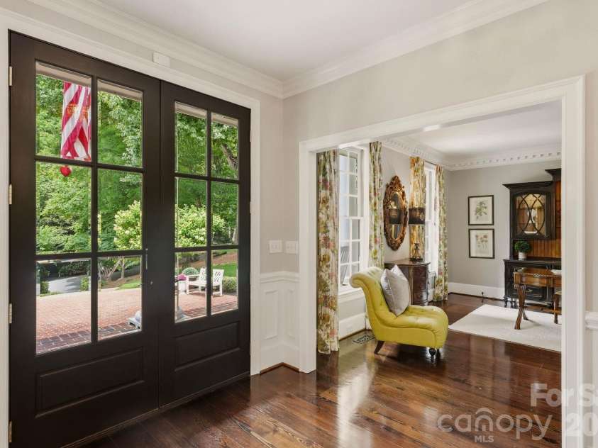 2611 Oakmeade Drive, Charlotte, NC 28270.  MLS# CAR4416855, YatesRealty ID 49493. Foyer