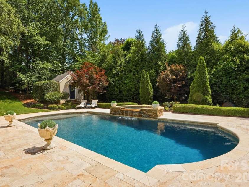 2611 Oakmeade Drive, Charlotte, NC 28270.  MLS# CAR4416855, YatesRealty ID 49493. Pool