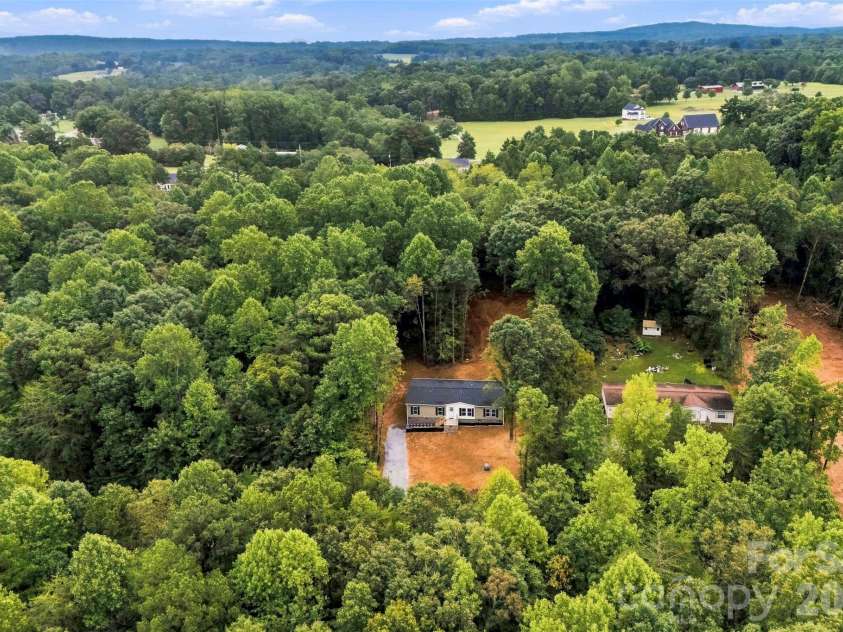 1280 Forest Ridge Road, Bessemer City, NC 28016.  MLS# CAR4422357, YatesRealty ID 49495. 