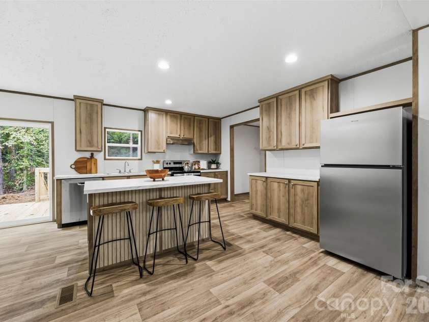 1280 Forest Ridge Road, Bessemer City, NC 28016.  MLS# CAR4422357, YatesRealty ID 49495. 