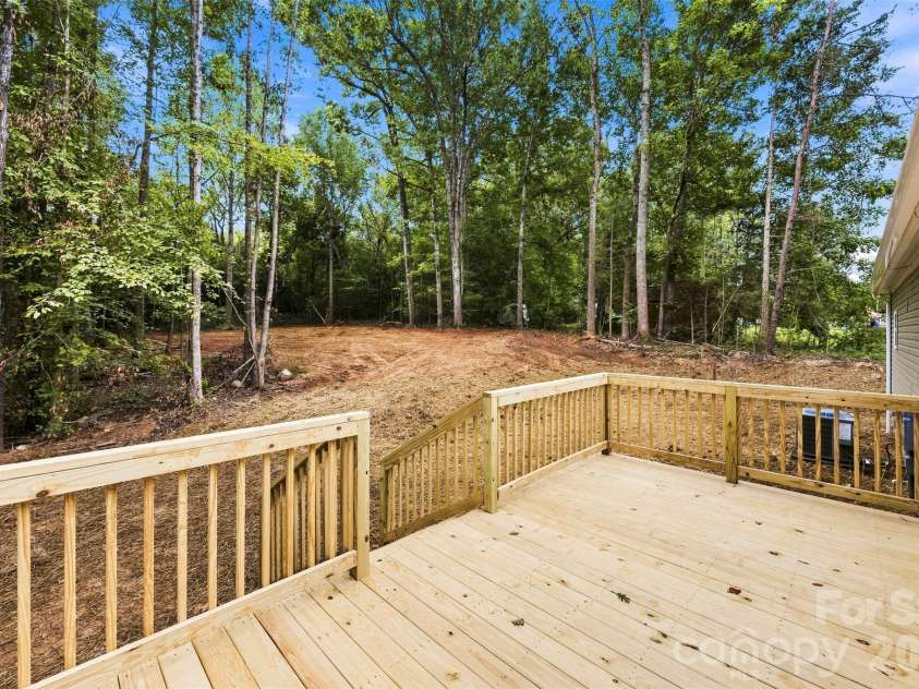 1280 Forest Ridge Road, Bessemer City, NC 28016.  MLS# CAR4422357, YatesRealty ID 49495. 