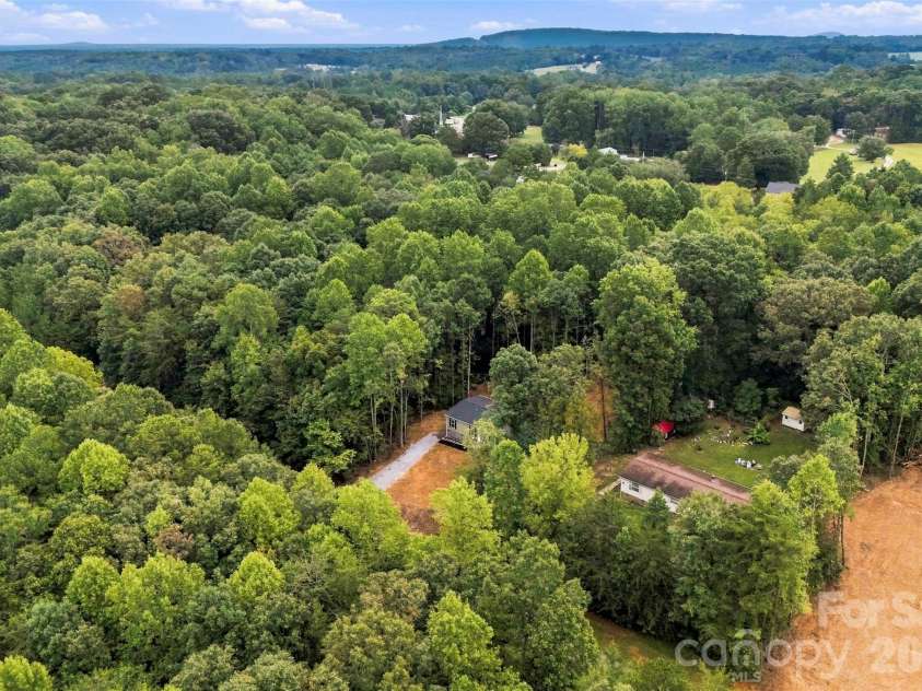 1280 Forest Ridge Road, Bessemer City, NC 28016.  MLS# CAR4422357, YatesRealty ID 49495. 