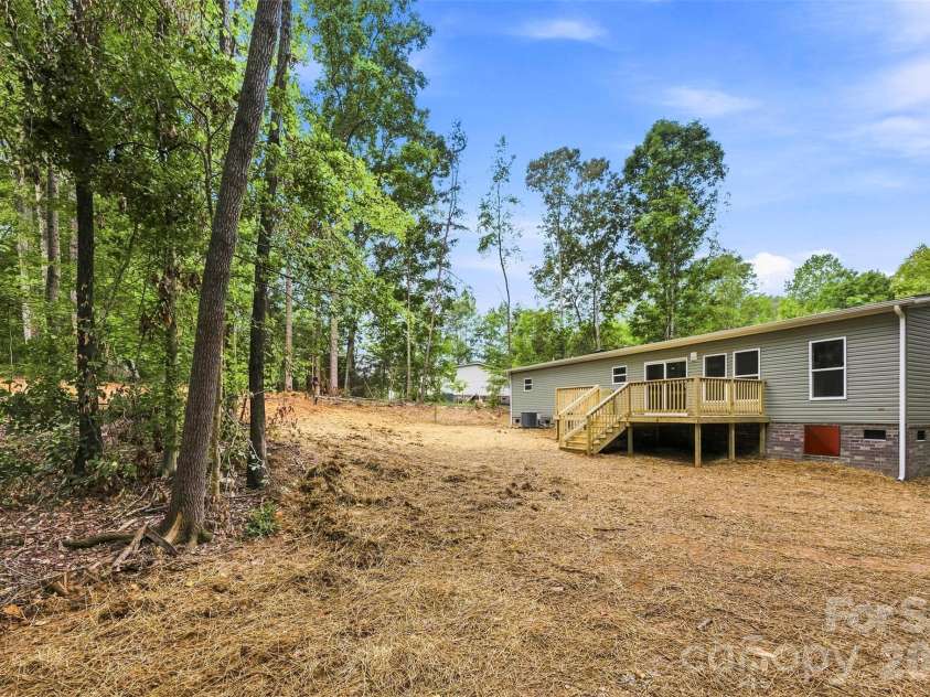 1280 Forest Ridge Road, Bessemer City, NC 28016.  MLS# CAR4422357, YatesRealty ID 49495. 