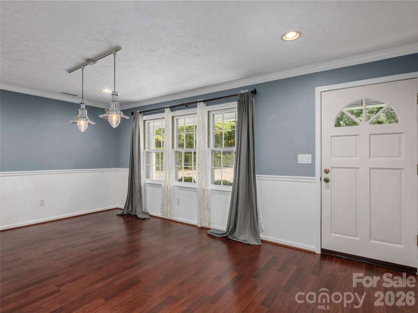 921 Indian Hill Road, Hendersonville, NC 28791.  MLS# CAR4421924, YatesRealty ID 49496. 