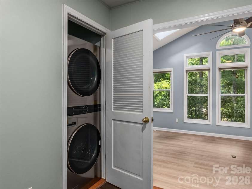 921 Indian Hill Road, Hendersonville, NC 28791.  MLS# CAR4421924, YatesRealty ID 49496. 