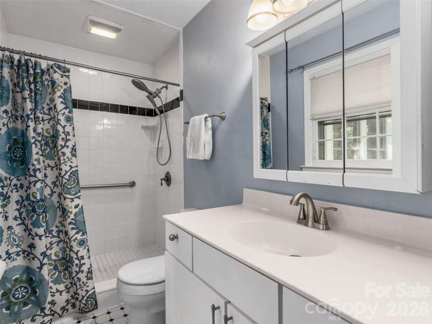 921 Indian Hill Road, Hendersonville, NC 28791.  MLS# CAR4421924, YatesRealty ID 49496. 