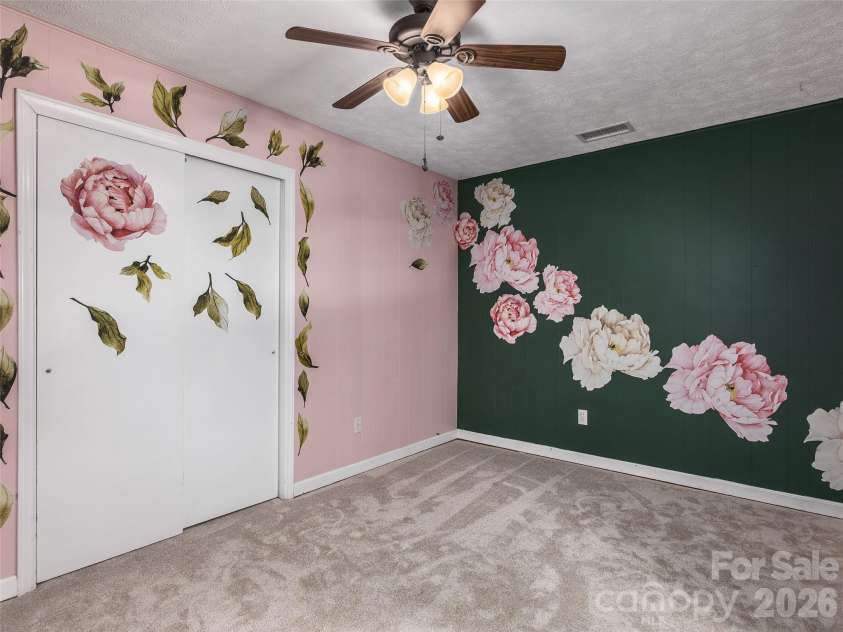921 Indian Hill Road, Hendersonville, NC 28791.  MLS# CAR4421924, YatesRealty ID 49496. 