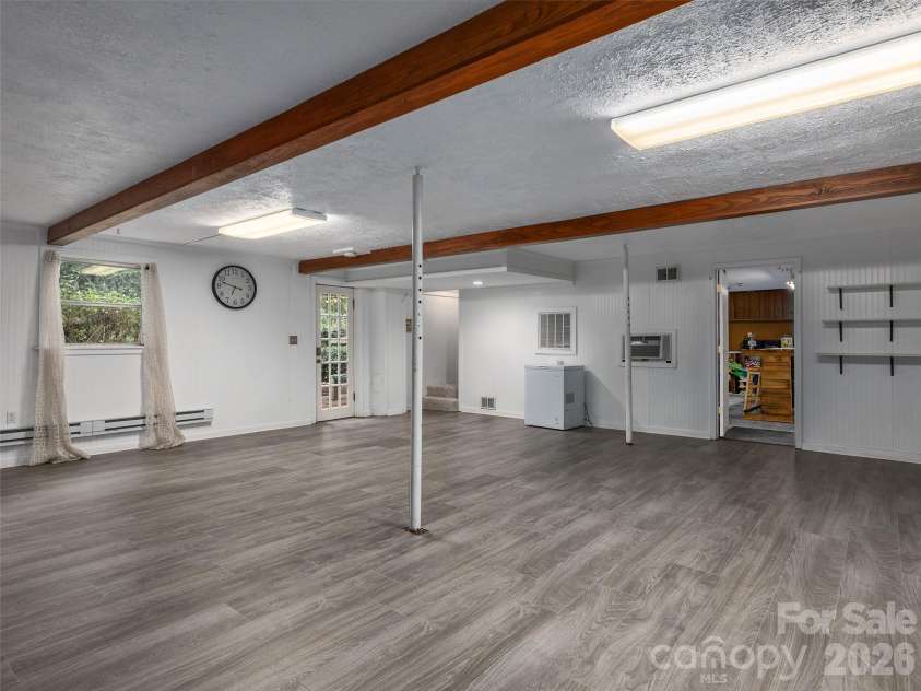 921 Indian Hill Road, Hendersonville, NC 28791.  MLS# CAR4421924, YatesRealty ID 49496. 