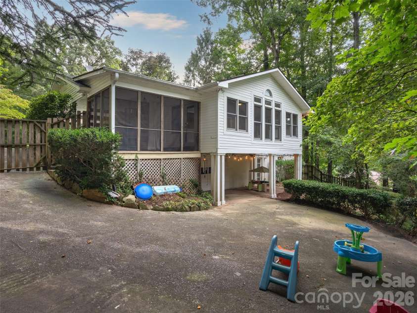 921 Indian Hill Road, Hendersonville, NC 28791.  MLS# CAR4421924, YatesRealty ID 49496. 