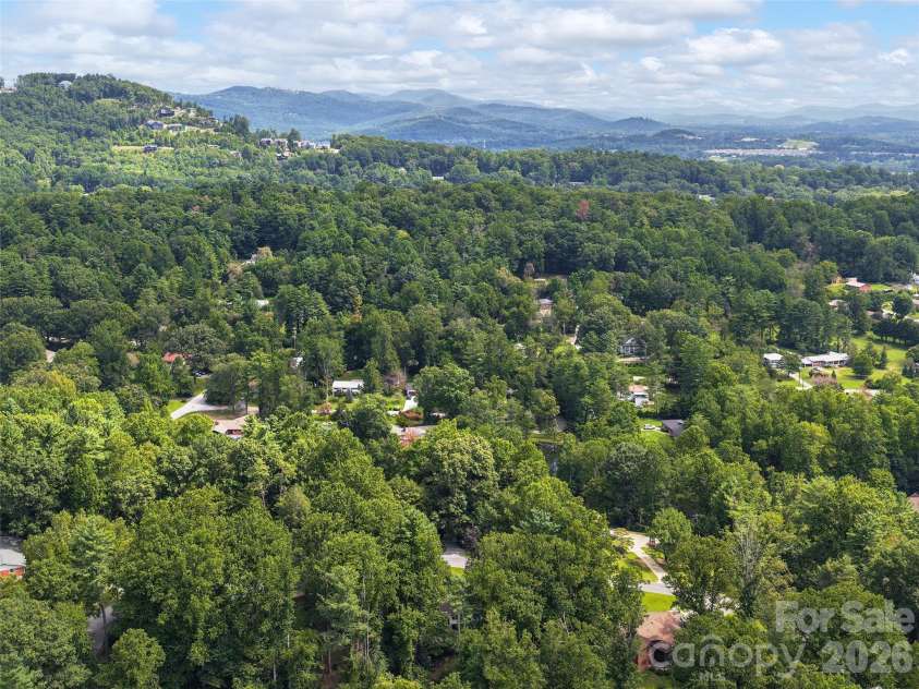 921 Indian Hill Road, Hendersonville, NC 28791.  MLS# CAR4421924, YatesRealty ID 49496. 