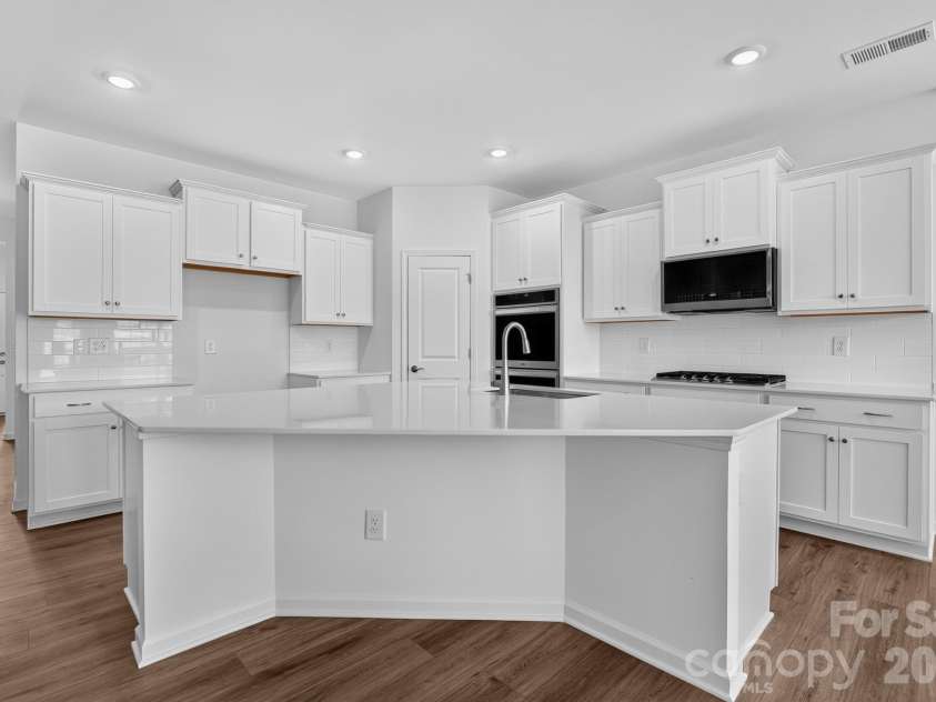 6410 Turkey Roost Way, Lancaster, SC 29720.  MLS# CAR4422733, YatesRealty ID 49497. 