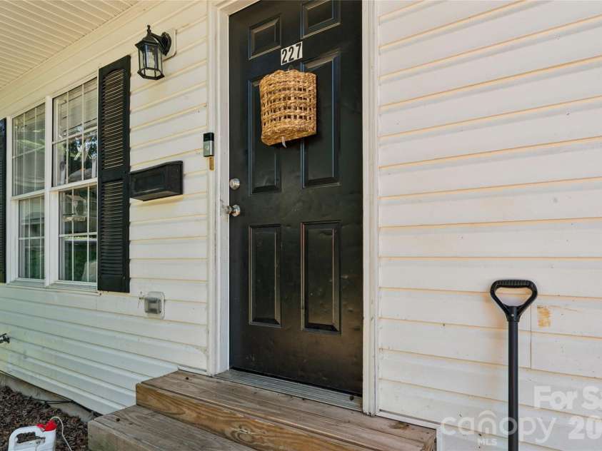 227/229 Pethel Street, Kannapolis, NC 28081.  MLS# CAR4418623, YatesRealty ID 49498. 227 Pethel