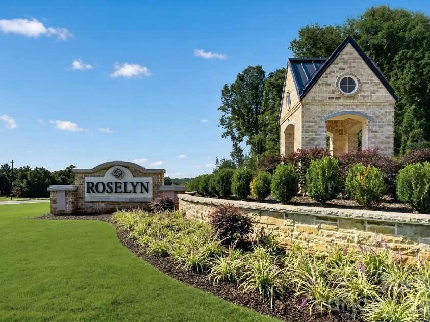 384 Waxhaw Village Road, Lancaster, SC 29720.  MLS# CAR4422735, YatesRealty ID 49499. 