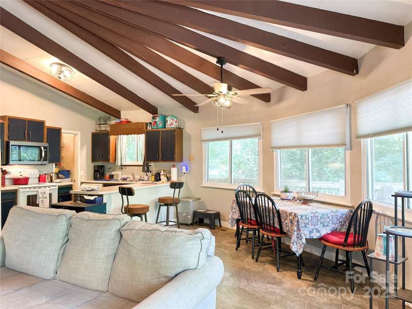 171 Windy Hill Drive, Franklin, NC 28734.  MLS# CAR4278856, YatesRealty ID 495. 