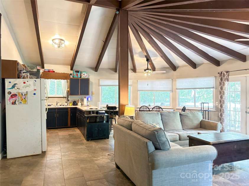 171 Windy Hill Drive, Franklin, NC 28734.  MLS# CAR4278856, YatesRealty ID 495. 