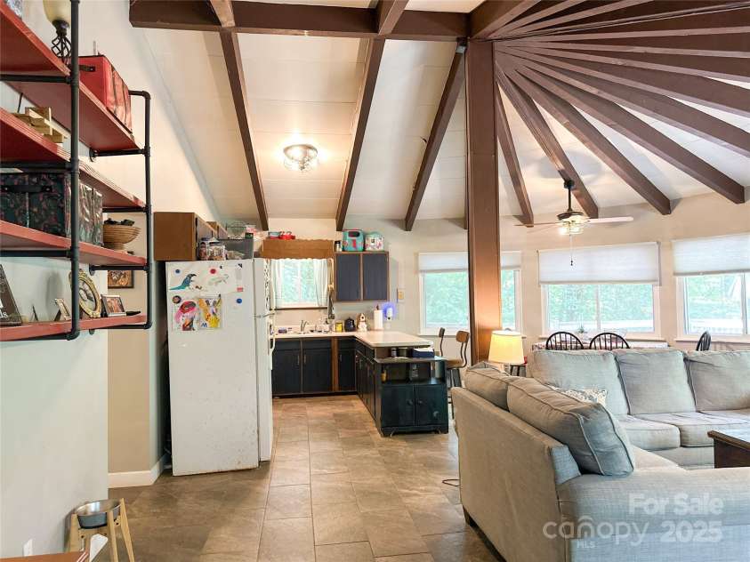 171 Windy Hill Drive, Franklin, NC 28734.  MLS# CAR4278856, YatesRealty ID 495. 