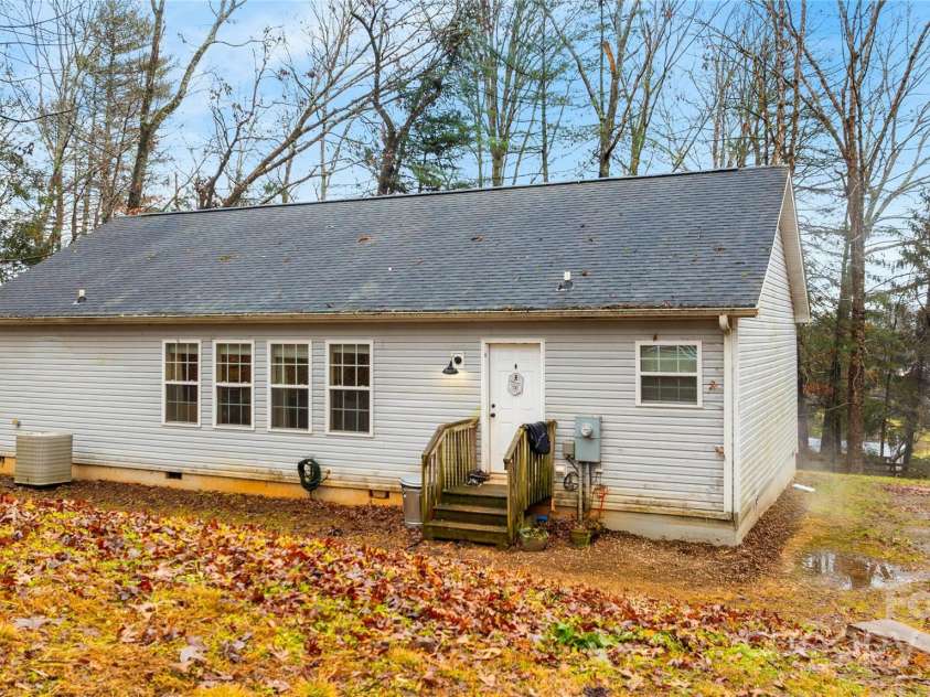 50 cearley Lane, Pisgah Forest, NC 28768.  MLS# CAR4211215, YatesRealty ID 495. 
