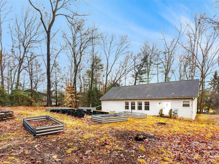 50 cearley Lane, Pisgah Forest, NC 28768.  MLS# CAR4211215, YatesRealty ID 495. 