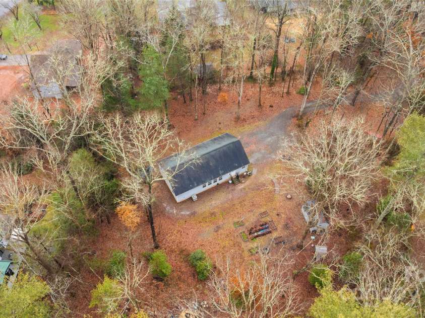 50 cearley Lane, Pisgah Forest, NC 28768.  MLS# CAR4211215, YatesRealty ID 495. 