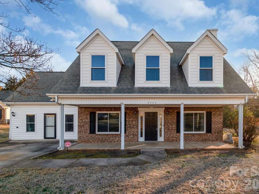 2984 Daffodil Court, Gastonia, NC 28054.  MLS# CAR4337455, YatesRealty ID 4950. 