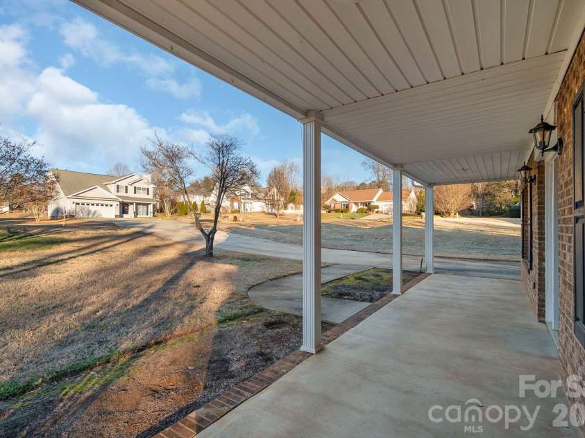 2984 Daffodil Court, Gastonia, NC 28054.  MLS# CAR4337455, YatesRealty ID 4950. 