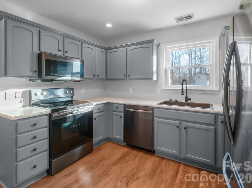 2984 Daffodil Court, Gastonia, NC 28054.  MLS# CAR4337455, YatesRealty ID 4950. 