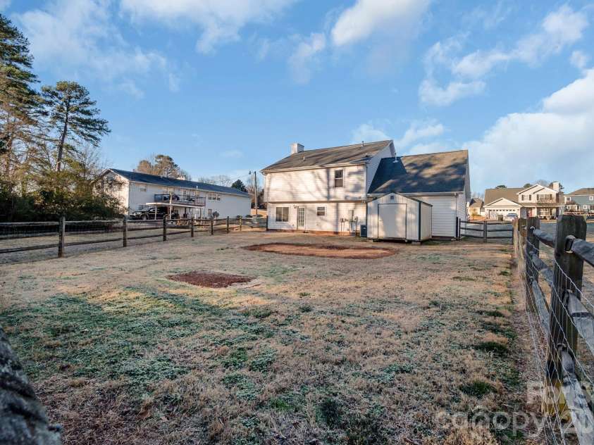 2984 Daffodil Court, Gastonia, NC 28054.  MLS# CAR4337455, YatesRealty ID 4950. 