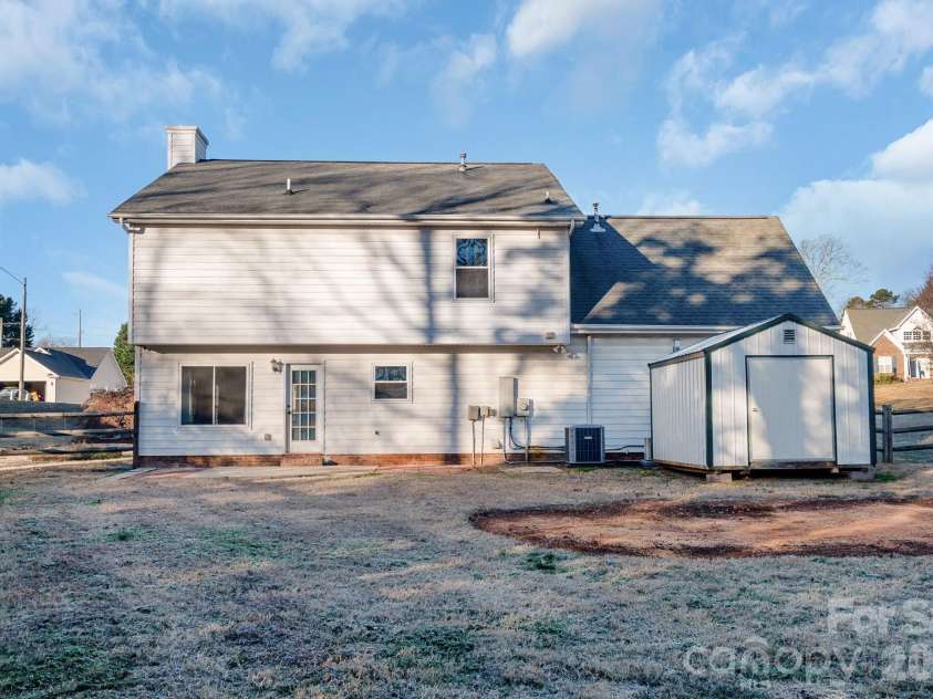 2984 Daffodil Court, Gastonia, NC 28054.  MLS# CAR4337455, YatesRealty ID 4950. 