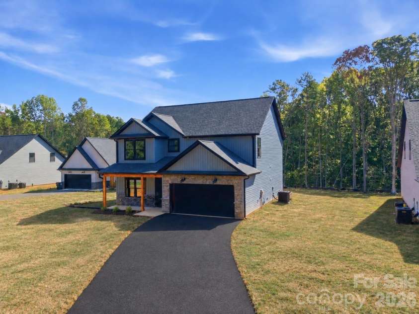 363 Lake Farm Drive, Salisbury, NC 28146.  MLS# CAR4422665, YatesRealty ID 49501. 