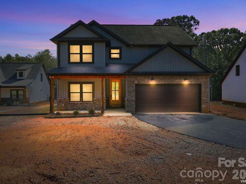 363 Lake Farm Drive, Salisbury, NC 28146.  MLS# CAR4422665, YatesRealty ID 49501. 