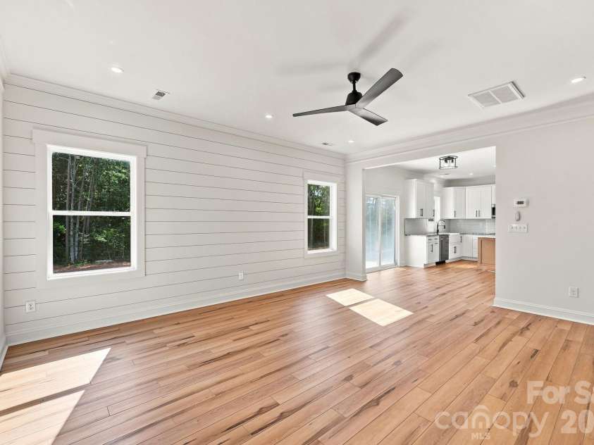 363 Lake Farm Drive, Salisbury, NC 28146.  MLS# CAR4422665, YatesRealty ID 49501. 