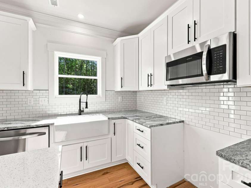 363 Lake Farm Drive, Salisbury, NC 28146.  MLS# CAR4422665, YatesRealty ID 49501. 