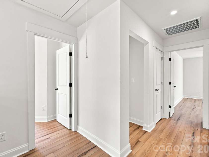 363 Lake Farm Drive, Salisbury, NC 28146.  MLS# CAR4422665, YatesRealty ID 49501. 