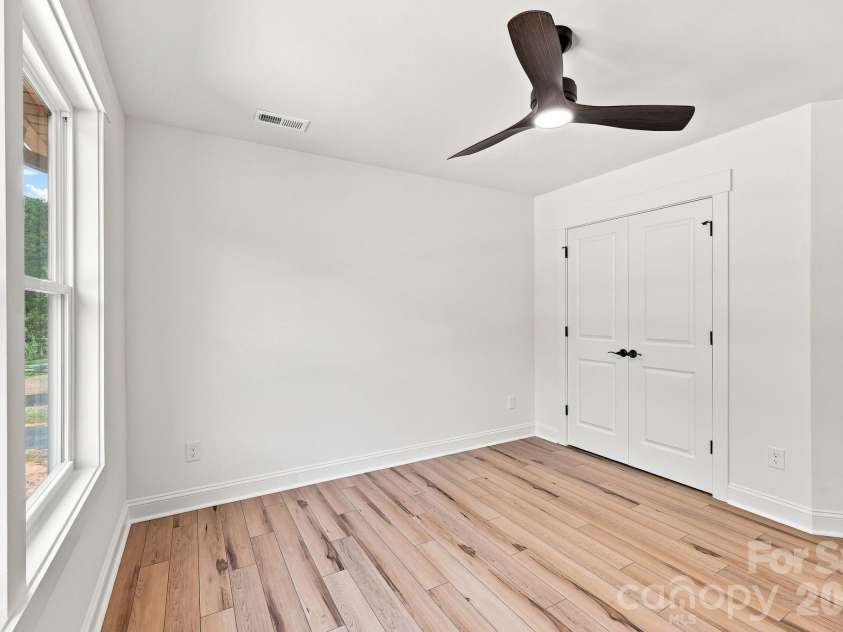 363 Lake Farm Drive, Salisbury, NC 28146.  MLS# CAR4422665, YatesRealty ID 49501. 