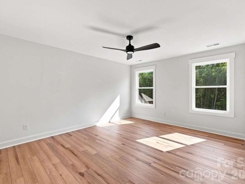 363 Lake Farm Drive, Salisbury, NC 28146.  MLS# CAR4422665, YatesRealty ID 49501. 