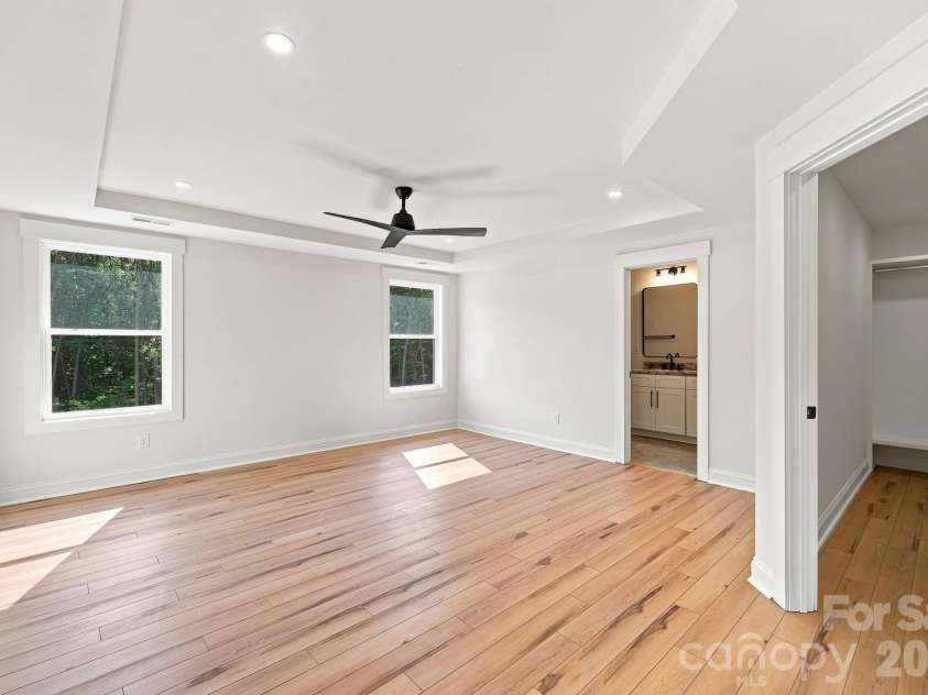 363 Lake Farm Drive, Salisbury, NC 28146.  MLS# CAR4422665, YatesRealty ID 49501. 