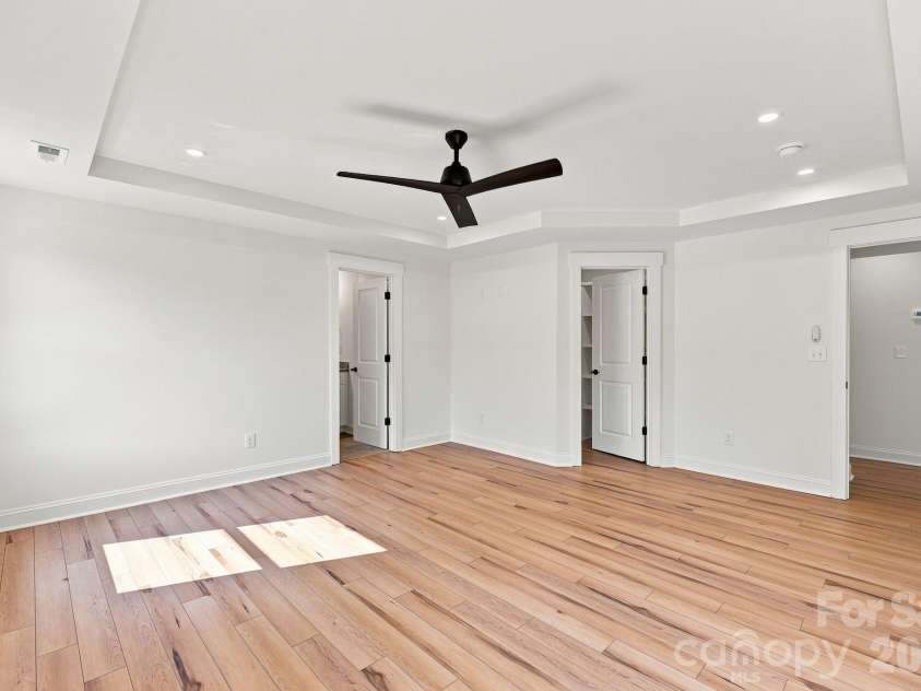 363 Lake Farm Drive, Salisbury, NC 28146.  MLS# CAR4422665, YatesRealty ID 49501. 