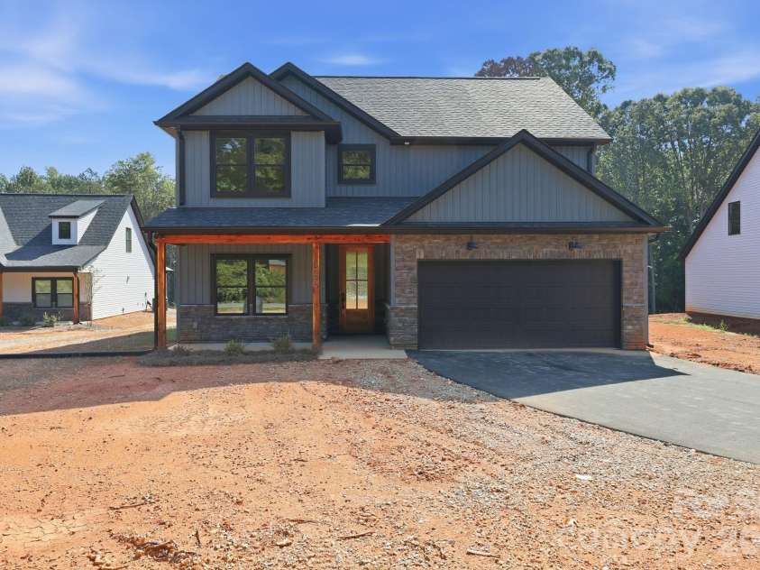 363 Lake Farm Drive, Salisbury, NC 28146.  MLS# CAR4422665, YatesRealty ID 49501. 