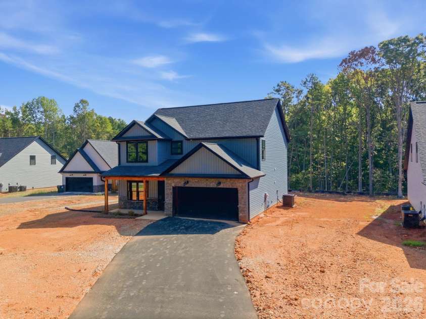 363 Lake Farm Drive, Salisbury, NC 28146.  MLS# CAR4422665, YatesRealty ID 49501. 