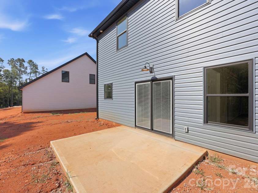 363 Lake Farm Drive, Salisbury, NC 28146.  MLS# CAR4422665, YatesRealty ID 49501. 