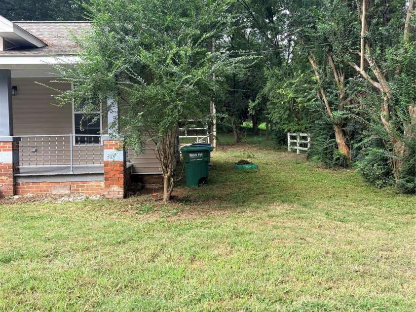 729 Austin Street, Albemarle, NC 28001.  MLS# CAR4422361, YatesRealty ID 49506. 