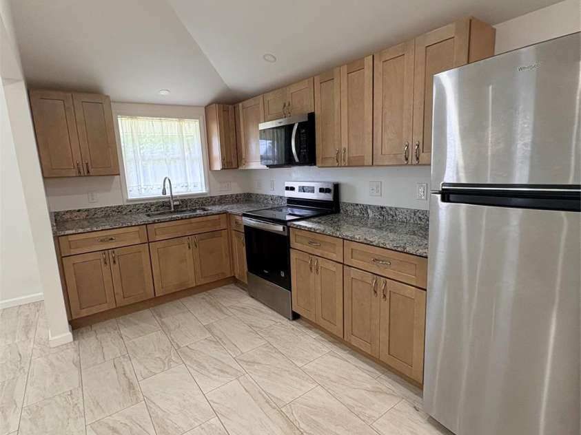 729 Austin Street, Albemarle, NC 28001.  MLS# CAR4422361, YatesRealty ID 49506. 