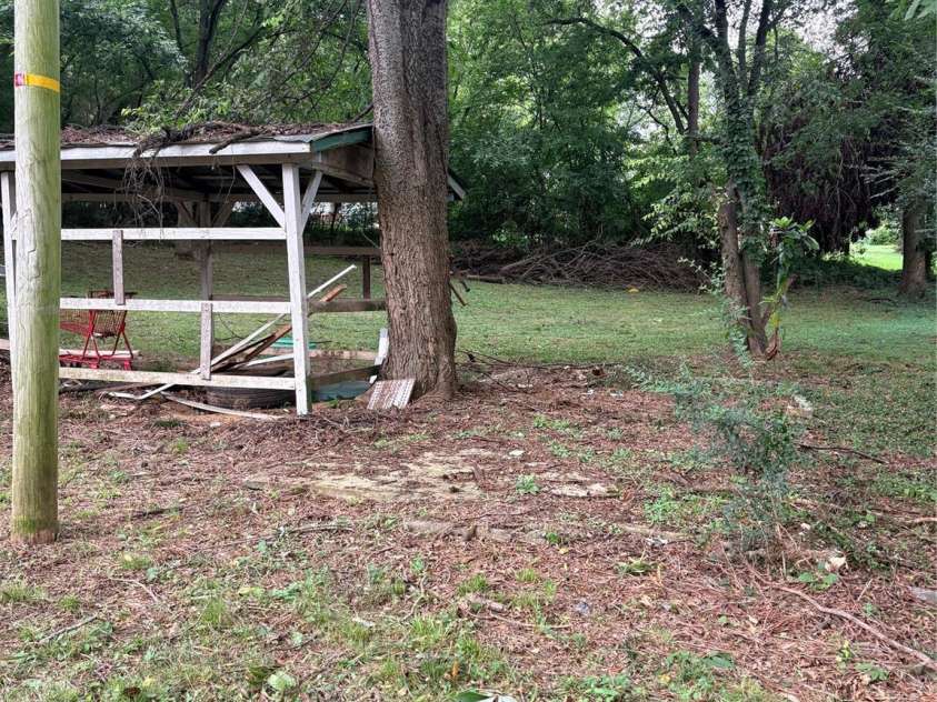729 Austin Street, Albemarle, NC 28001.  MLS# CAR4422361, YatesRealty ID 49506. 