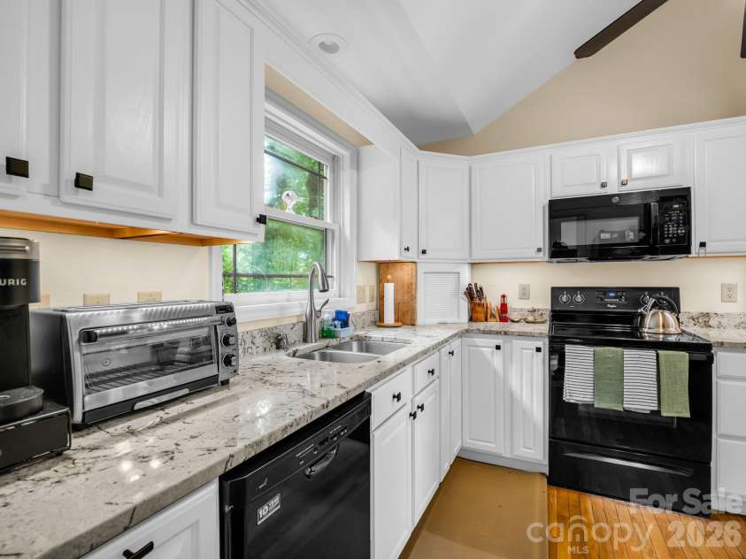 121 Mitchell View Drive, Old Fort, NC 28762.  MLS# CAR4418432, YatesRealty ID 49509. 