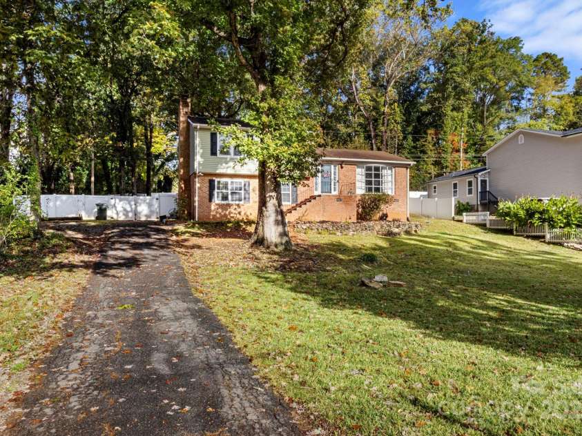 893 Ragin Lane, Rock Hill, SC 29732.  MLS# CAR4314906, YatesRealty ID 4951. 