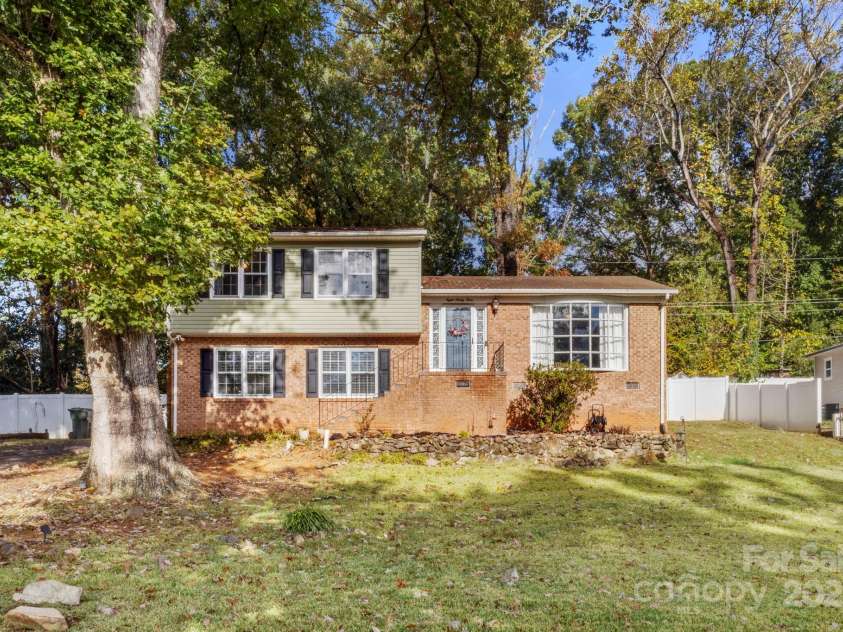 893 Ragin Lane, Rock Hill, SC 29732.  MLS# CAR4314906, YatesRealty ID 4951. 