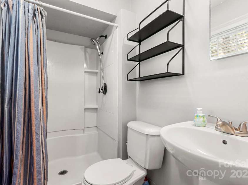 893 Ragin Lane, Rock Hill, SC 29732.  MLS# CAR4314906, YatesRealty ID 4951. 