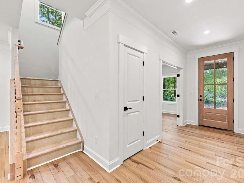 103 17th Street, Salisbury, NC 28144.  MLS# CAR4422672, YatesRealty ID 49510. 