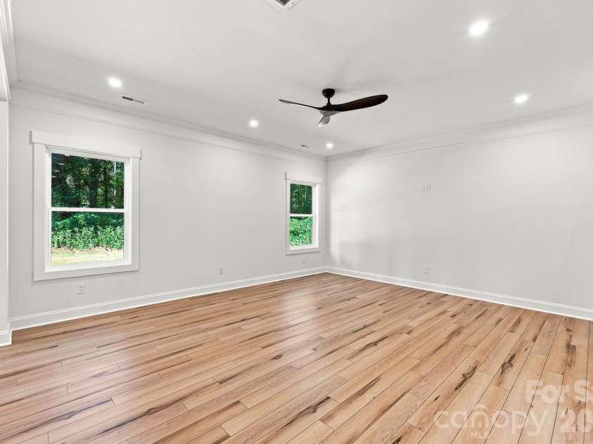 103 17th Street, Salisbury, NC 28144.  MLS# CAR4422672, YatesRealty ID 49510. 